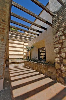 Hacienda Sepulveda Hotel & Spa