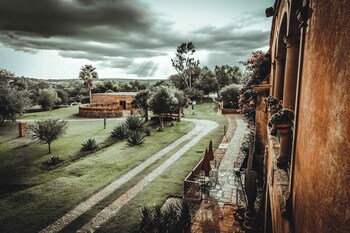 Hacienda Sepulveda Hotel & Spa