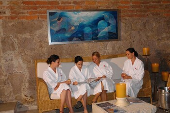 Hacienda Sepulveda Hotel & Spa