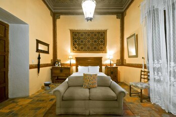 Hacienda Sepulveda Hotel & Spa