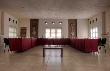 Hacienda Sepulveda Hotel & Spa