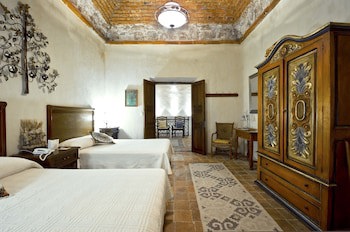Hacienda Sepulveda Hotel & Spa