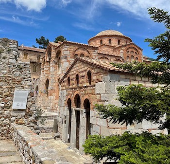 Parnassos Delphi Hotel
