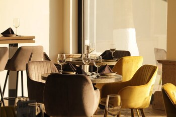 Cosuites Saltillo Hotel