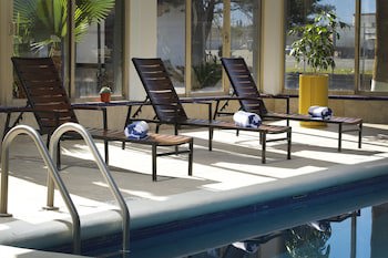 Cosuites Saltillo Hotel