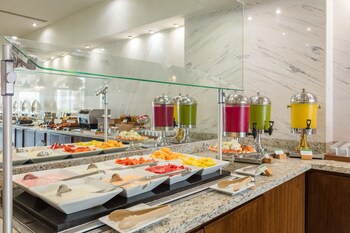 Cosuites Saltillo Hotel