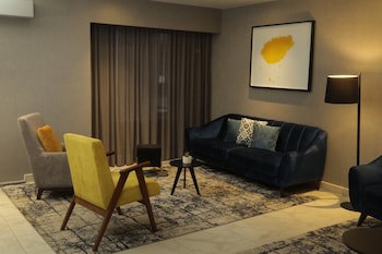 Cosuites Saltillo Hotel
