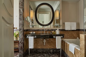 Four Seasons Gresham Palace