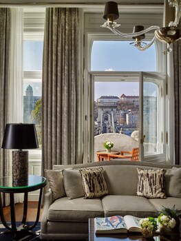 Four Seasons Gresham Palace