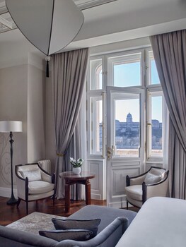 Four Seasons Gresham Palace