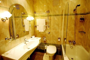 Marygreen Manor Hotel
