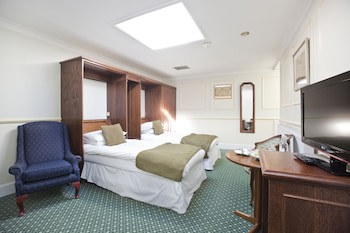 Marygreen Manor Hotel