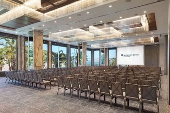 Wyndham Grand Izmir Ozdilek Thermal & Spa