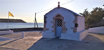 Kavos Bay Seafront Hotel galeri fotoğrafı