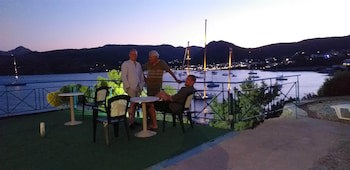 Kavos Bay Seafront Hotel galeri fotoğrafı