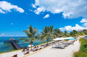 Sea Cliff Resort & Spa