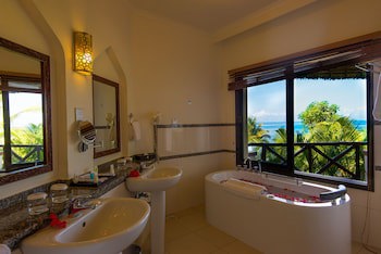 Sea Cliff Resort & Spa