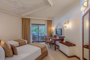 Sea Cliff Resort & Spa