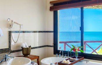 Sea Cliff Resort & Spa