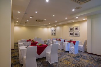 Sea Cliff Resort & Spa