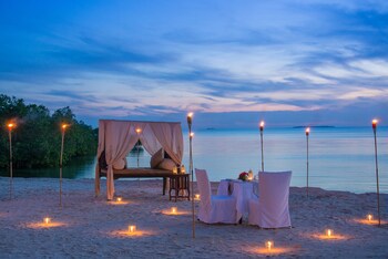 Sea Cliff Resort & Spa