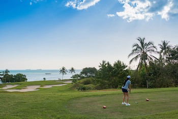 Sea Cliff Resort & Spa