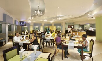 Peermont Metcourt Khoroni, Thohoyandou