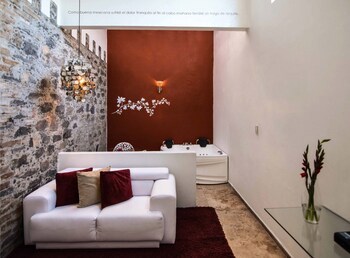 El Sueno Hotel & Spa