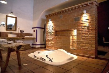 El Sueno Hotel & Spa