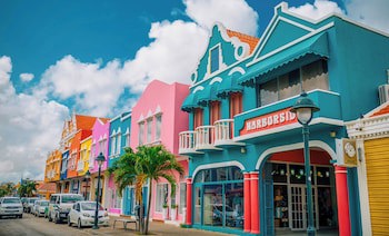 Van Der Valk Plaza Beach & Dive Resort Bonaire