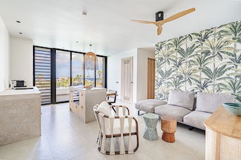 Van Der Valk Plaza Beach & Dive Resort Bonaire