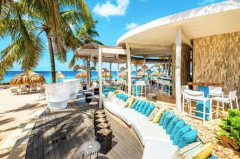 Van Der Valk Plaza Beach & Dive Resort Bonaire