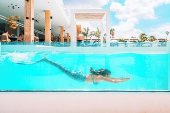 Van Der Valk Plaza Beach & Dive Resort Bonaire