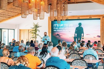 Van Der Valk Plaza Beach & Dive Resort Bonaire