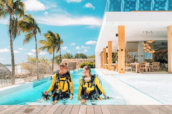 Van Der Valk Plaza Beach & Dive Resort Bonaire