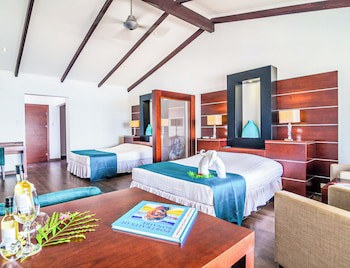 Van Der Valk Plaza Beach & Dive Resort Bonaire