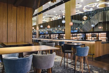 Courtyard By Marriott Warsaw Airport