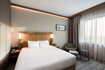 Courtyard By Marriott Warsaw Airport