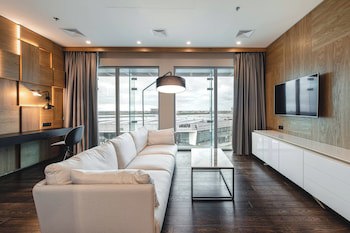 Courtyard By Marriott Warsaw Airport