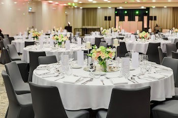 Courtyard By Marriott Warsaw Airport