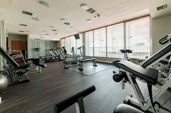Courtyard By Marriott Warsaw Airport