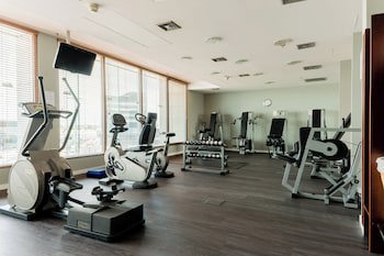 Courtyard By Marriott Warsaw Airport