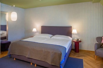 Alma Hotel