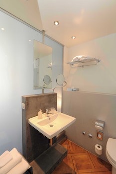 Alma Hotel