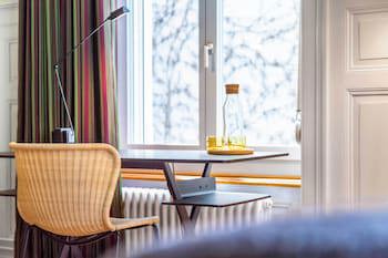 Alma Hotel