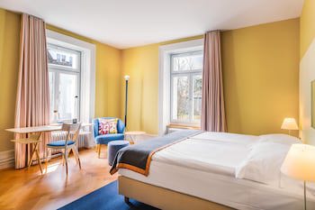 Alma Hotel