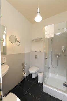 Alma Hotel
