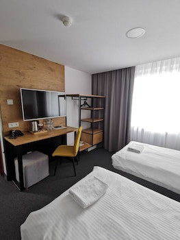 Gold Hotel