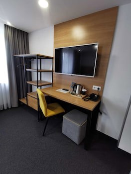 Gold Hotel