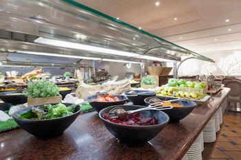 Praia D'el Rey Marriott Golf & Beach Resort